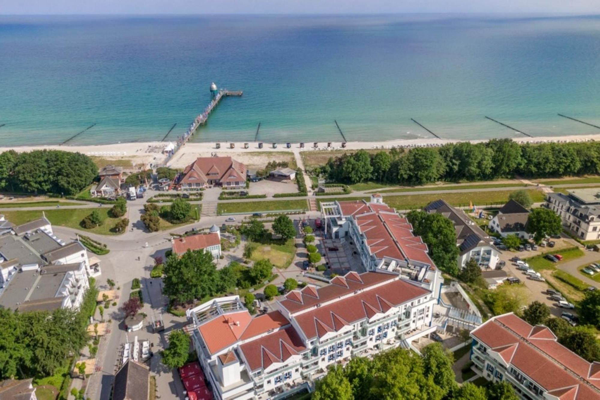 Leuchtturm An Der Seebruecke Zingst Dış mekan fotoğraf